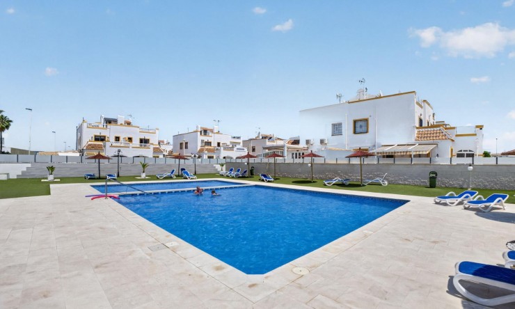 La Revente - Quad Villa - Torrevieja - Jardin Del Mar