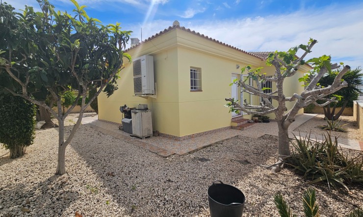 Wederverkoop - Vrijstaande Villa - La Marina - La Marina - Verstedelijking