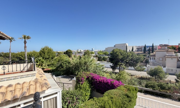 Videresalg - Quad Villa - Orihuela Costa - Playa Flamenca