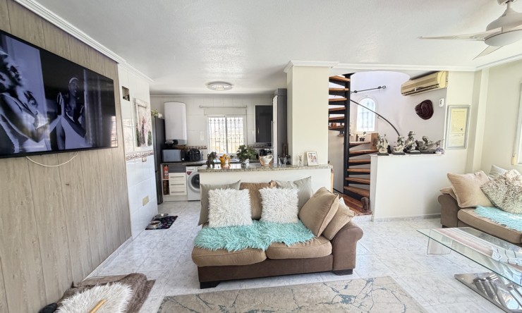 Re-Sale - Detached Villa - Orihuela Costa - Villamartin