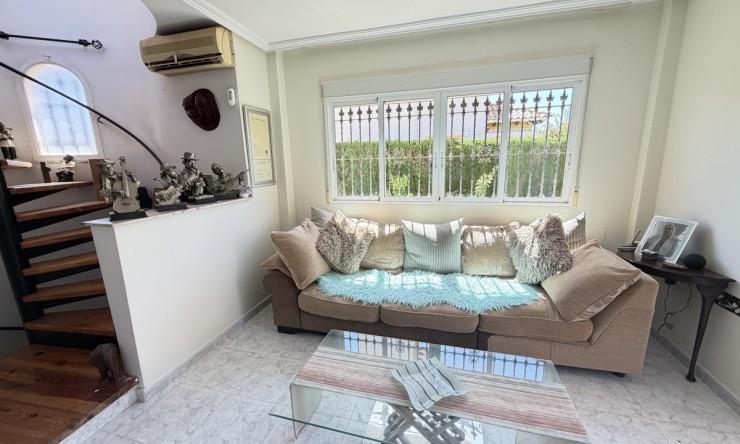 Re-Sale - Detached Villa - Orihuela Costa - Villamartin