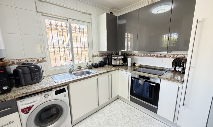 Re-Sale - Detached Villa - Orihuela Costa - Villamartin