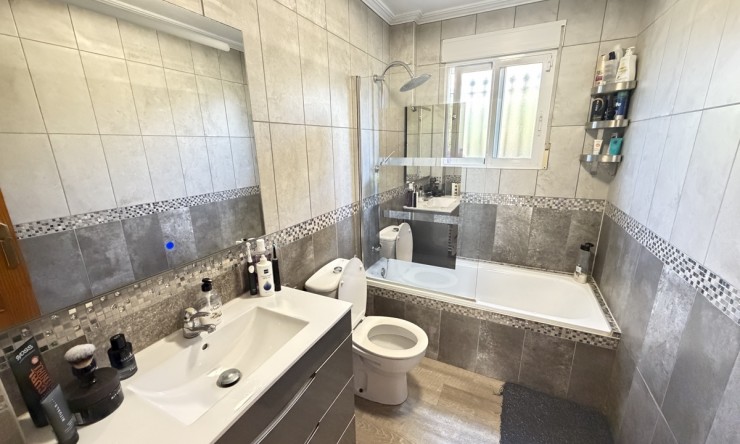 Re-Sale - Detached Villa - Orihuela Costa - Villamartin