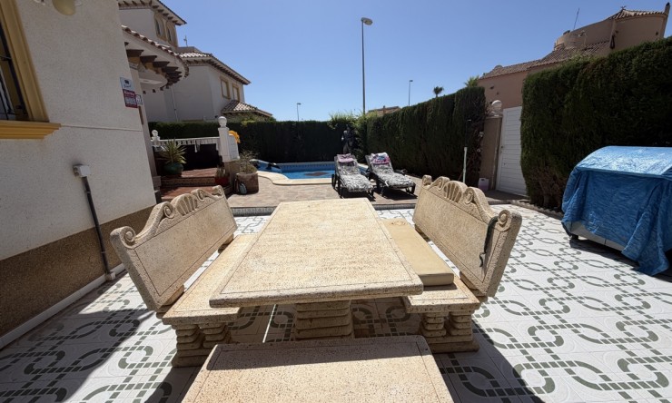 Re-Sale - Detached Villa - Orihuela Costa - Villamartin