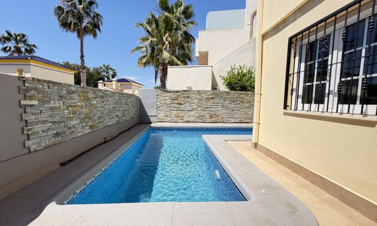 Re-Sale - Detached Villa - Orihuela Costa - Las Ramblas