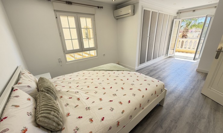 Re-Sale - Detached Villa - Orihuela Costa - Las Ramblas