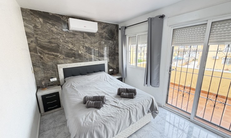 Re-Sale - Detached Villa - Orihuela Costa - Villamartin