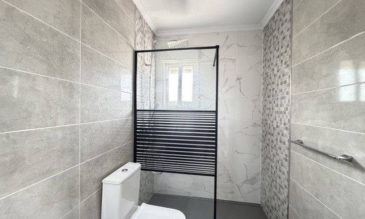 Re-Sale - Detached Villa - Orihuela Costa - Villamartin