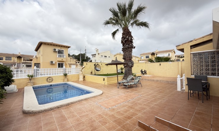 Re-Sale - Detached Villa - Orihuela Costa - Villamartin