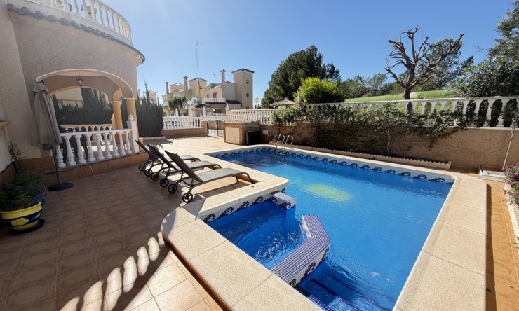 Re-Sale - Detached Villa - Orihuela Costa - Villamartin