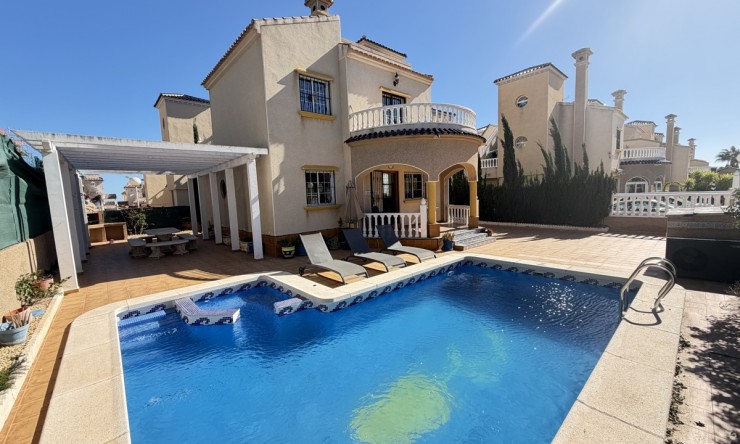 Re-Sale - Detached Villa - Orihuela Costa - Villamartin