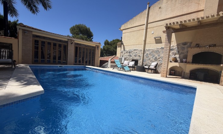 Re-Sale - Detached Villa - Torrevieja - Los Balcones