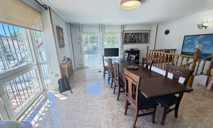 Re-Sale - Detached Villa - Torrevieja - Los Balcones
