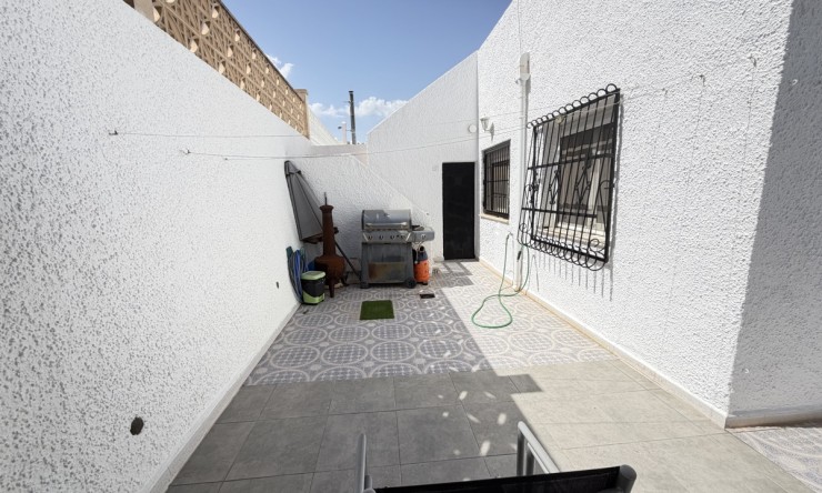 Re-Sale - Bungalow - Orihuela Costa - Villamartin