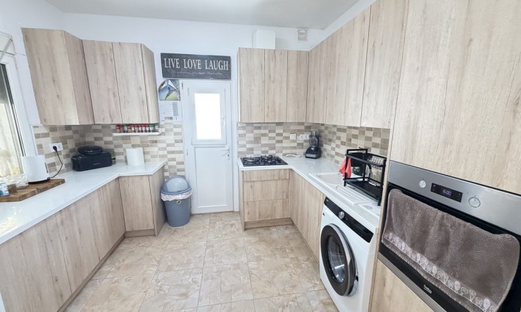 Re-Sale - Bungalow - Orihuela Costa - Villamartin