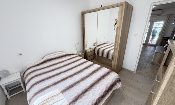 Re-Sale - Bungalow - Orihuela Costa - Villamartin