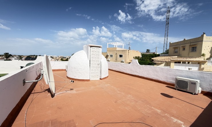 Re-Sale - Bungalow - Orihuela Costa - Villamartin