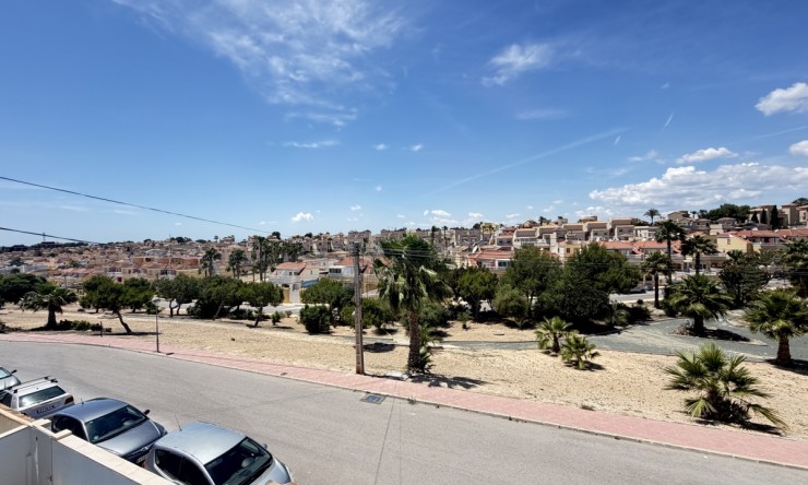 Re-Sale - Detached Villa - Orihuela Costa - Villamartin