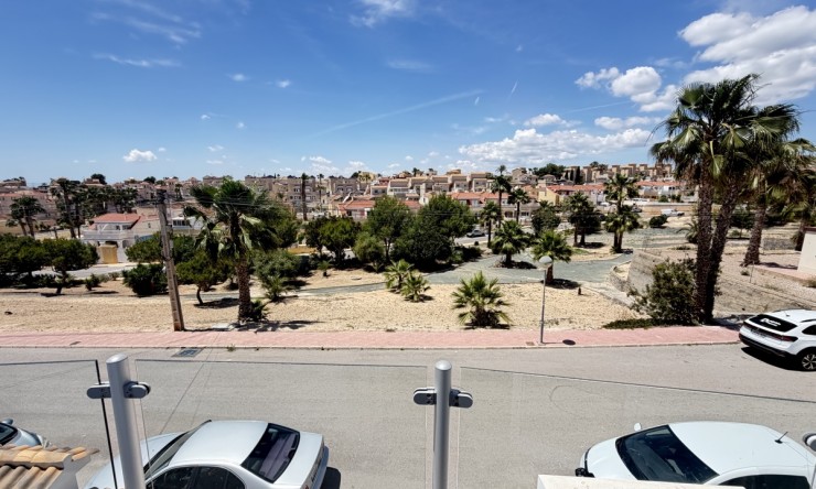 Re-Sale - Detached Villa - Orihuela Costa - Villamartin
