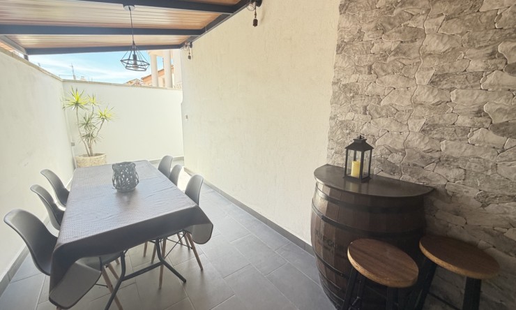 Re-Sale - Detached Villa - Orihuela Costa - Villamartin