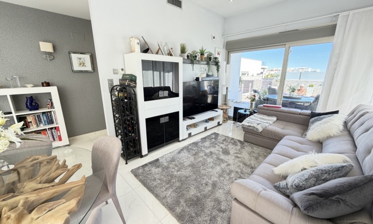 Re-Sale - Detached Villa - Orihuela Costa - Villamartin