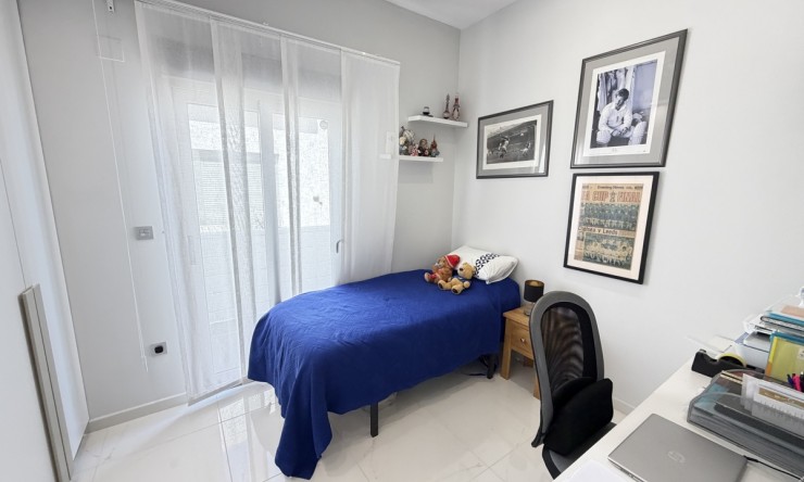 Re-Sale - Detached Villa - Orihuela Costa - Villamartin