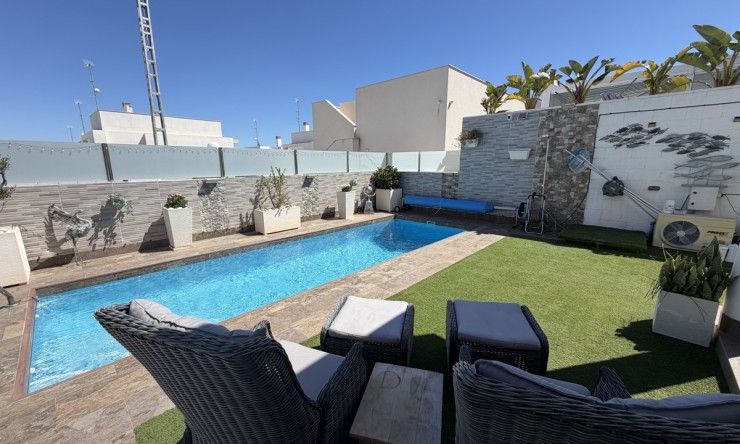 Re-Sale - Detached Villa - Orihuela Costa - Villamartin