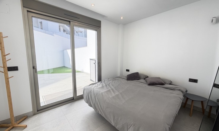 Videresalg - Frittliggende Villa - Orihuela Costa - Villamartin