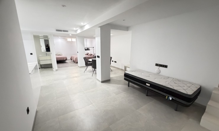 Videresalg - Frittliggende Villa - Orihuela Costa - Villamartin