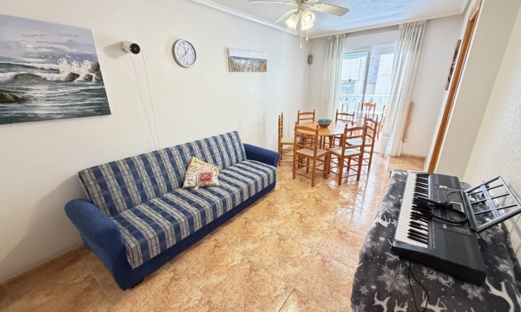 Re-Sale - Apartment - Torrevieja - Torrevieja - Centre
