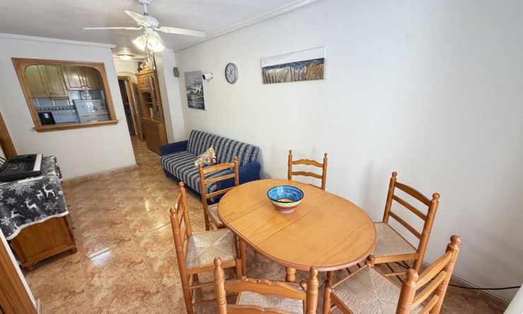 Re-Sale - Apartment - Torrevieja - Torrevieja - Centre