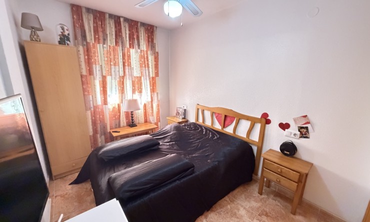 Re-Sale - Apartment - Torrevieja - Torrevieja - Centre