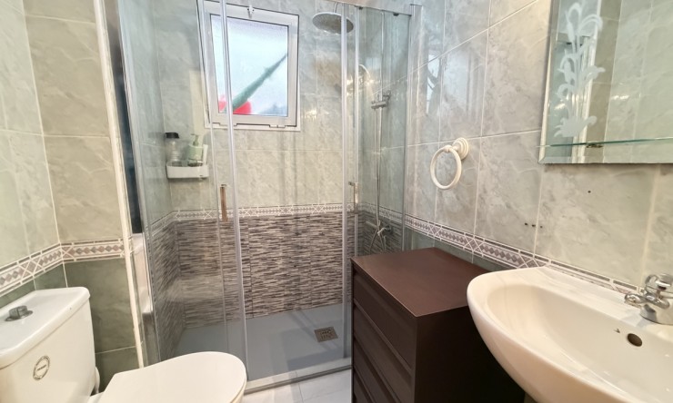Re-Sale - Apartment - Torrevieja - Torrevieja - Centre