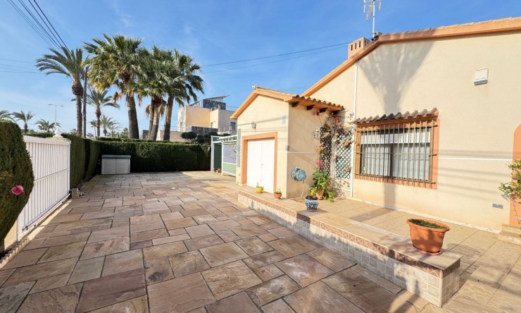 Re-Sale - Detached Villa - Orihuela Costa - Cabo Roig
