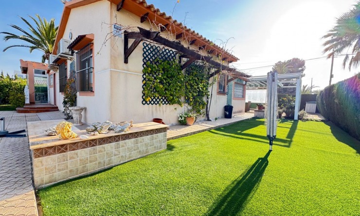Re-Sale - Detached Villa - Orihuela Costa - Cabo Roig