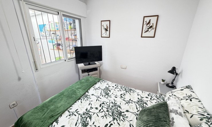 Re-Sale - Bungalow - Orihuela Costa - La Zenia