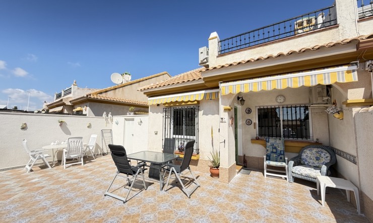 Re-Sale - Bungalow - Orihuela Costa - La Zenia