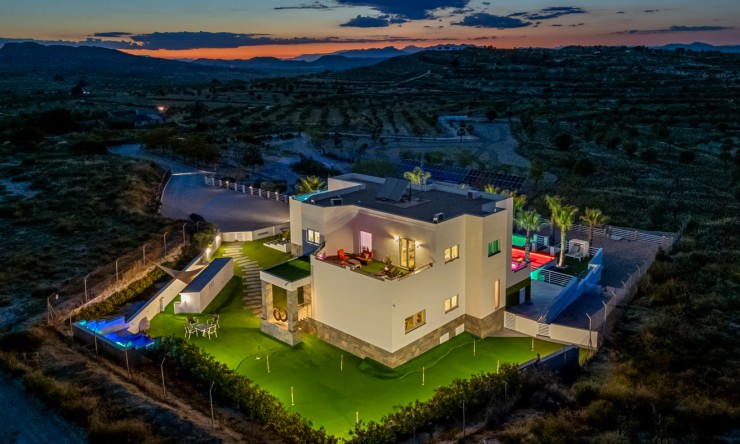 Re-Sale - Detached Villa - Torremendo - Torremendo - Country