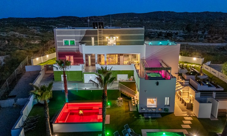 Re-Sale - Detached Villa - Torremendo - Torremendo - Country