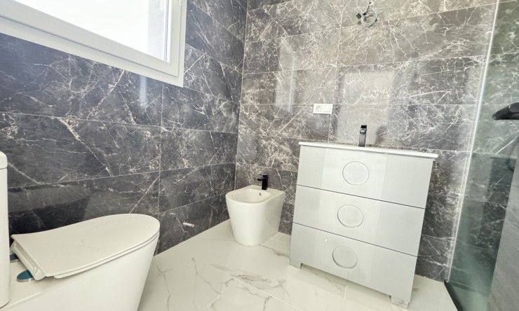 Re-Sale - Detached Villa - Orihuela Costa - Los Balcones