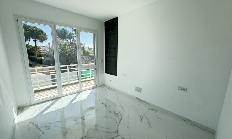 Re-Sale - Detached Villa - Orihuela Costa - Los Balcones