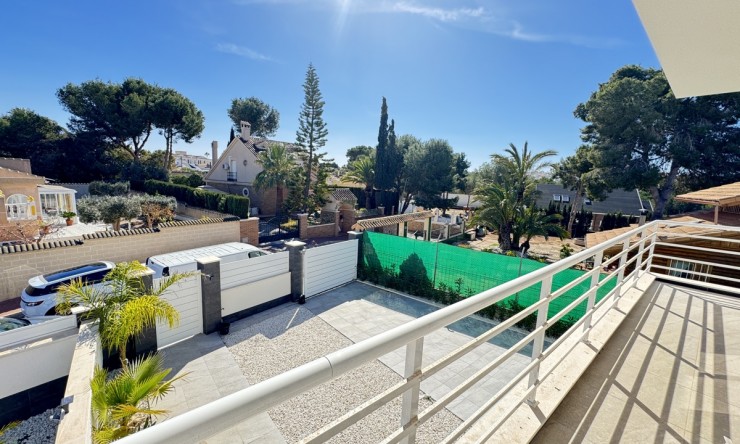 Re-Sale - Detached Villa - Orihuela Costa - Los Balcones