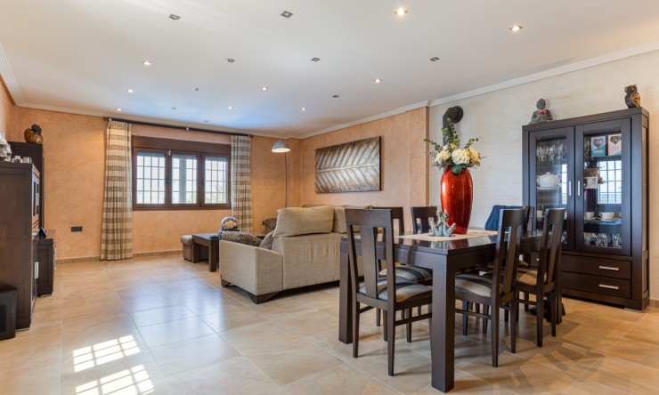 La Revente - Villa - Los Montesinos - La Herrada