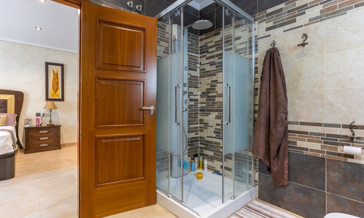 La Revente - Villa - Los Montesinos - La Herrada
