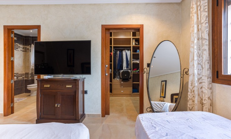 La Revente - Villa - Los Montesinos - La Herrada