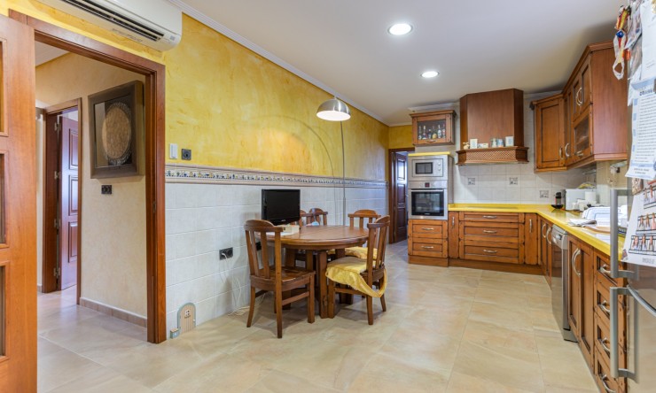La Revente - Villa - Los Montesinos - La Herrada