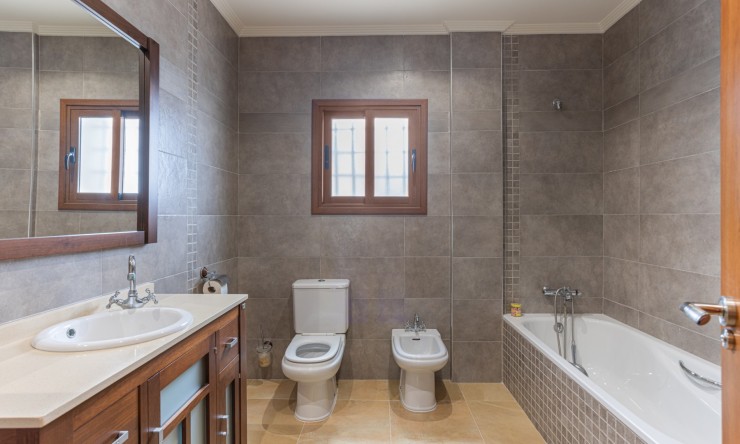 La Revente - Villa - Los Montesinos - La Herrada