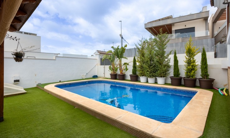 La Revente - Villa - Los Montesinos - La Herrada
