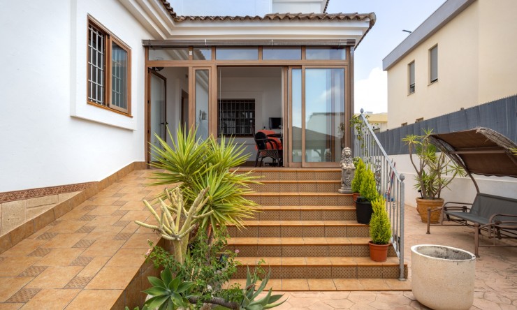 La Revente - Villa - Los Montesinos - La Herrada