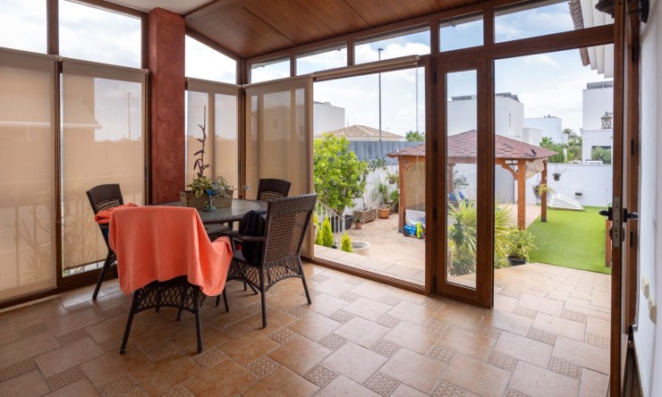 La Revente - Villa - Los Montesinos - La Herrada
